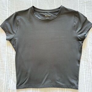 Hollister Women's Charcoal Short Sleeve Tee